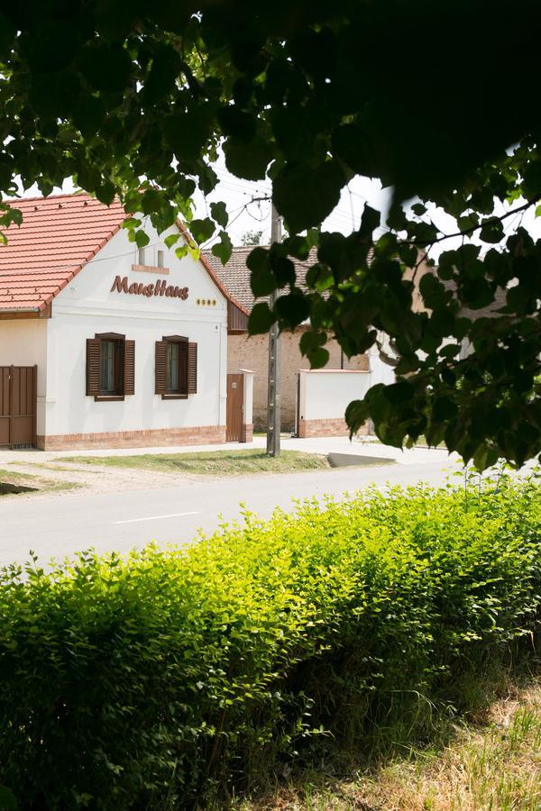 Hotel Maushaus Vemend Exterior foto